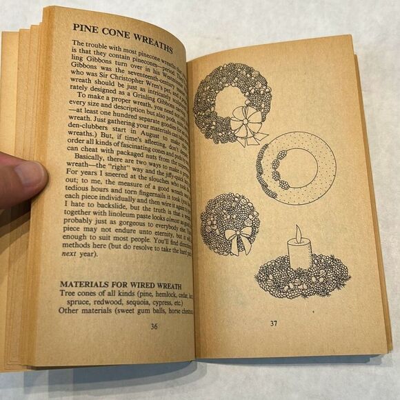 Vtg Crafts for an Old-Fashioned Christmas Book Diana Wenk 1984 Holiday - Picture 6 of 7